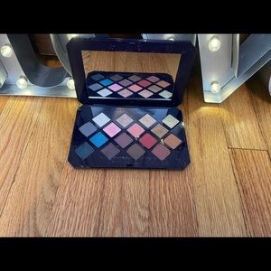 Fenty beauty Gently used eyeshadow pallet